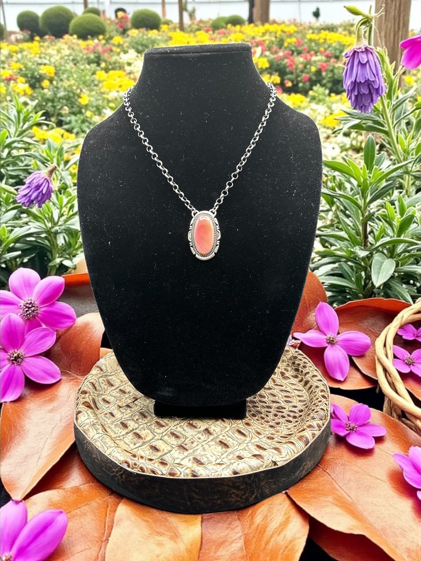 Oval - Queen Pink Shell and Sterling Silver Chain Necklace - Jon McCray - Handcrafted Native American