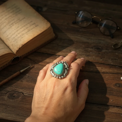 Kingman Turquoise & Sterling Silver Ring - Size 7.5 - Handmade