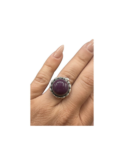 Round Cabochon Adjustable Ring - Purple Spiny Oyster - Artisan Collection