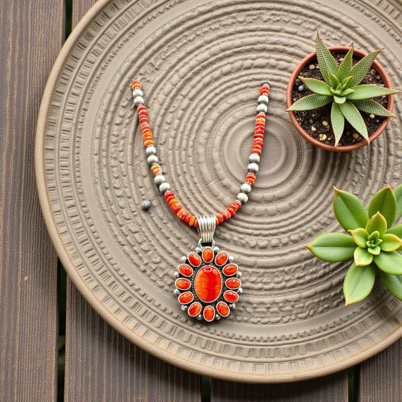 Teddy Yazzie - Cluster Pendant & Beaded Necklace Set - Spiny Oyster